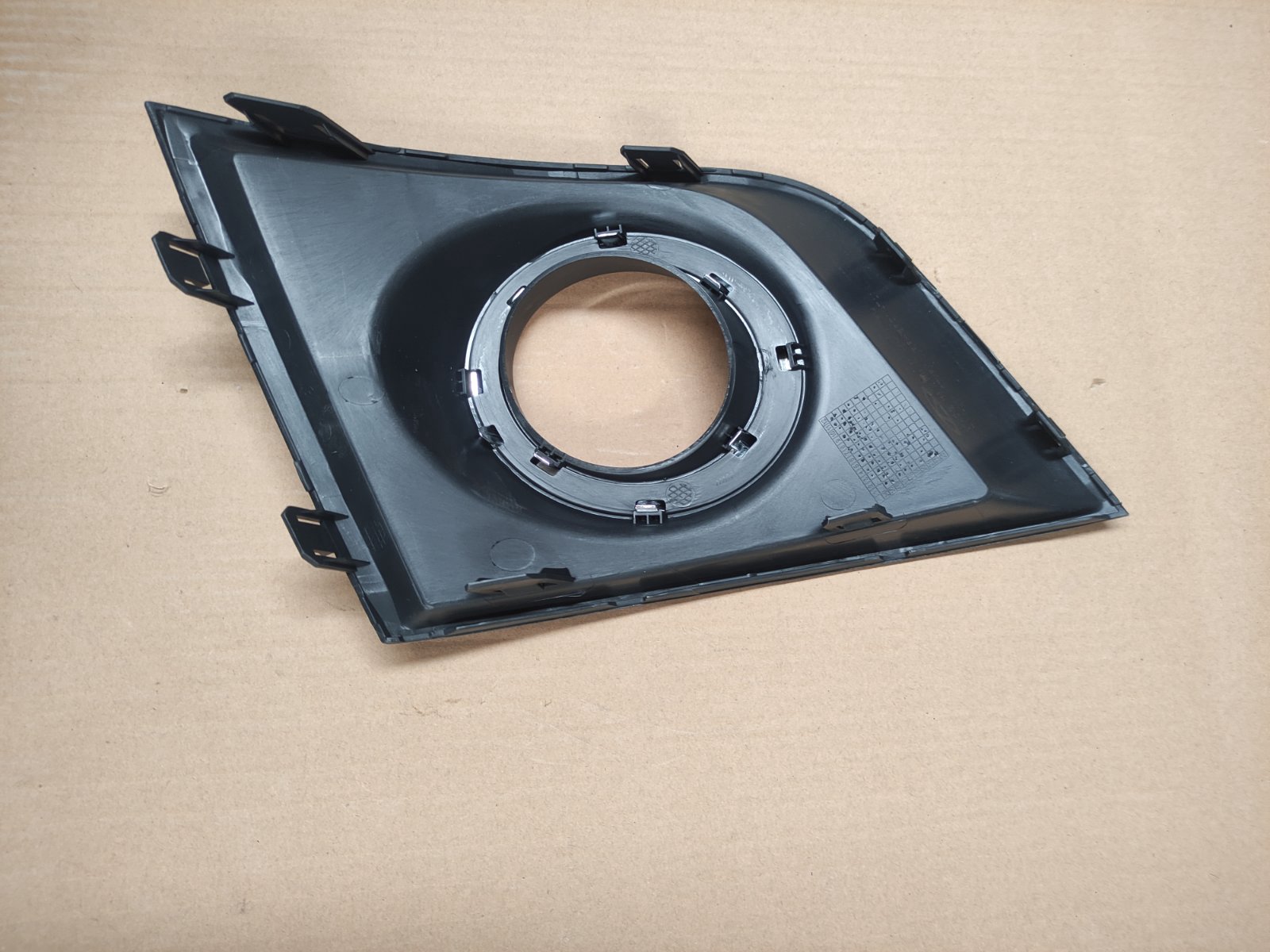 قاب چراغ مه شکن جلو راست | T11-2803574PQ