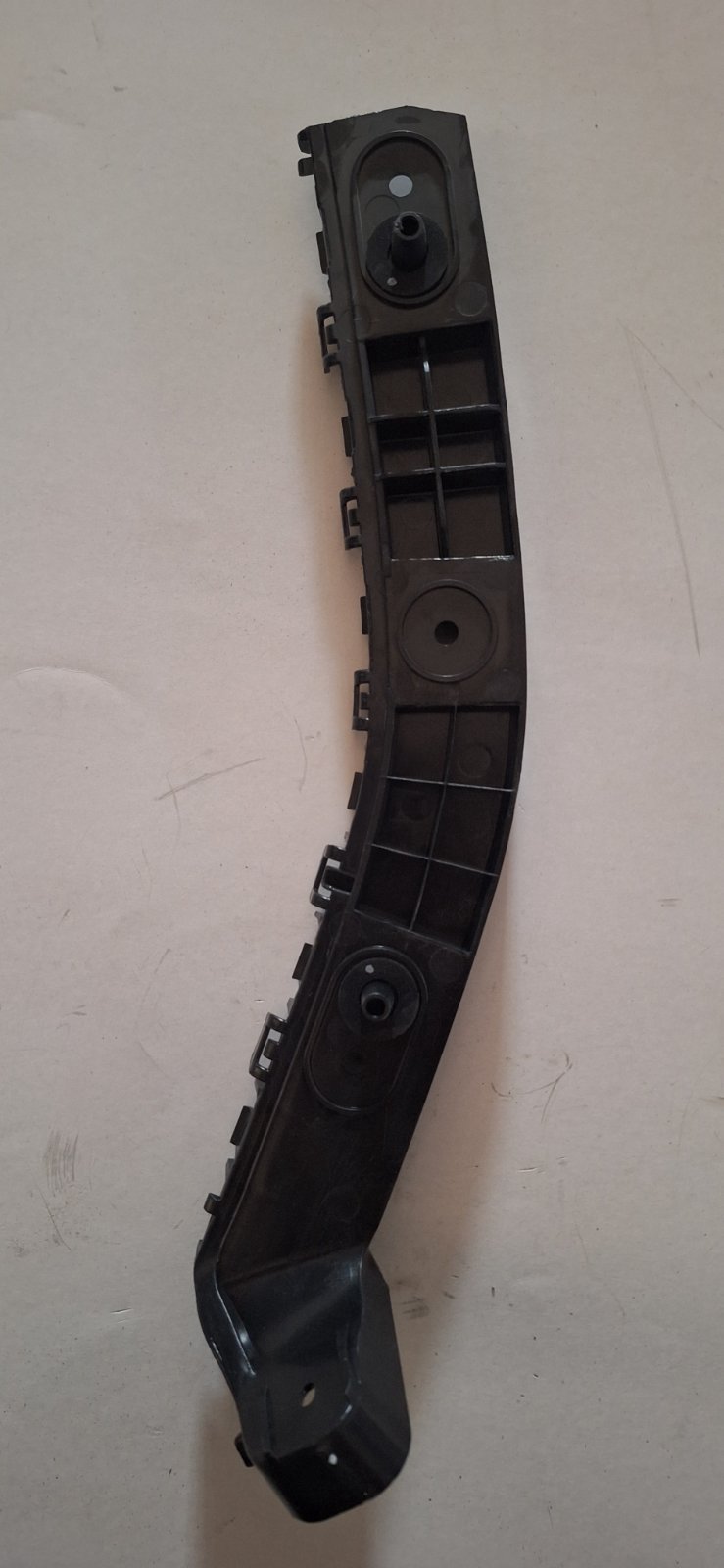 پایه چپ سپر عقب | T15-2804541