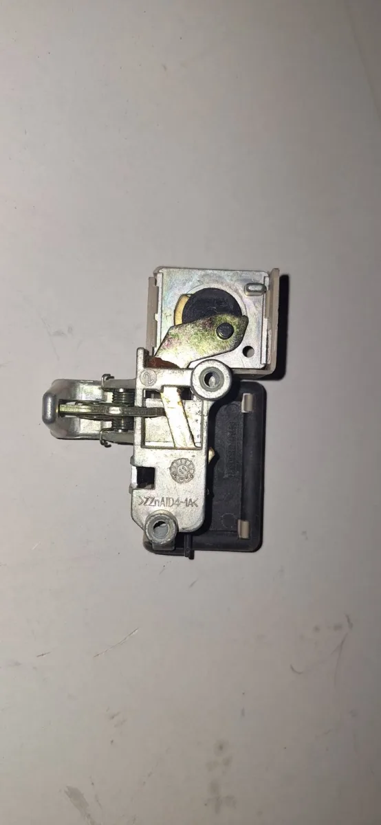 قفل داشبورد و کليد | T11-8CB5305420BA