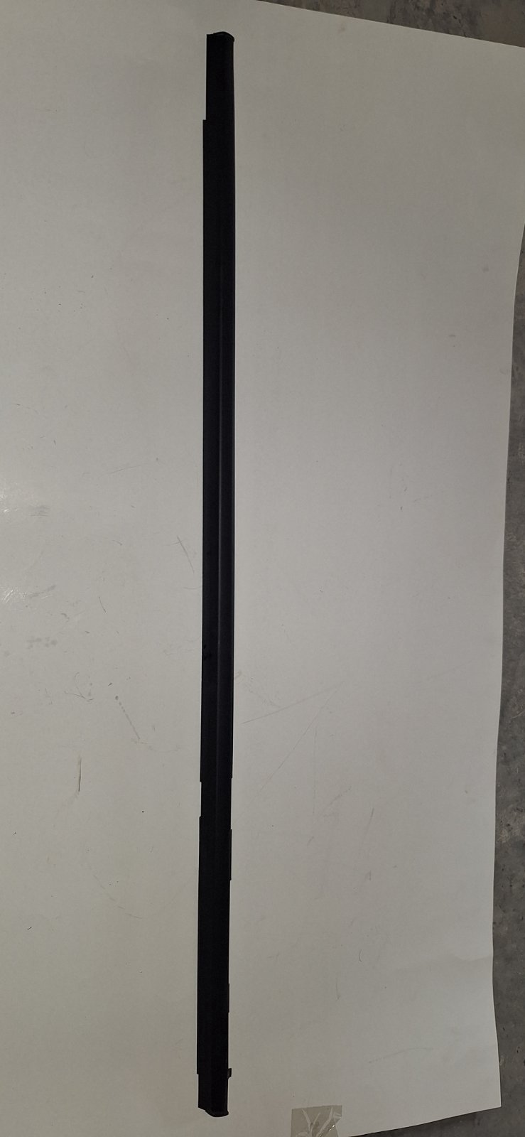 نوار آبگير بيروني شيشه درب عقب راست | T11-6203220