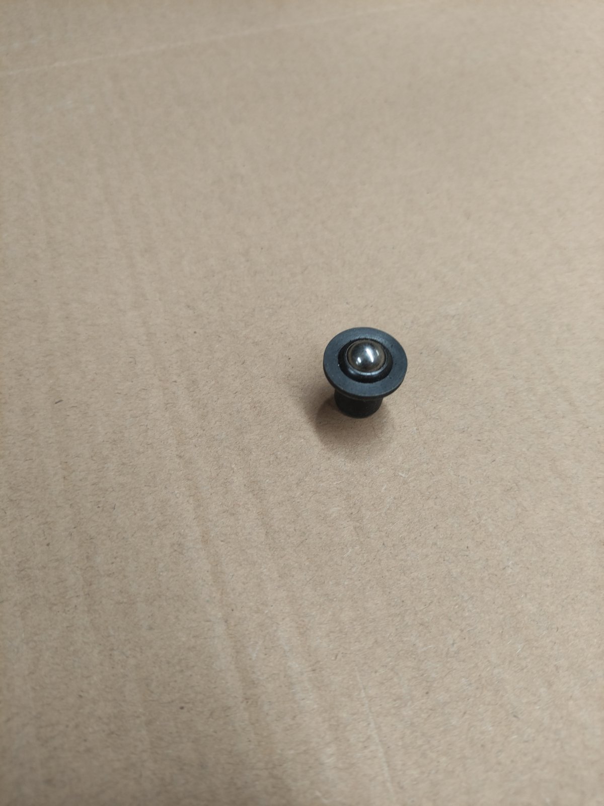 نشیمنگاه دنده عقب | QR519MHA-1702420