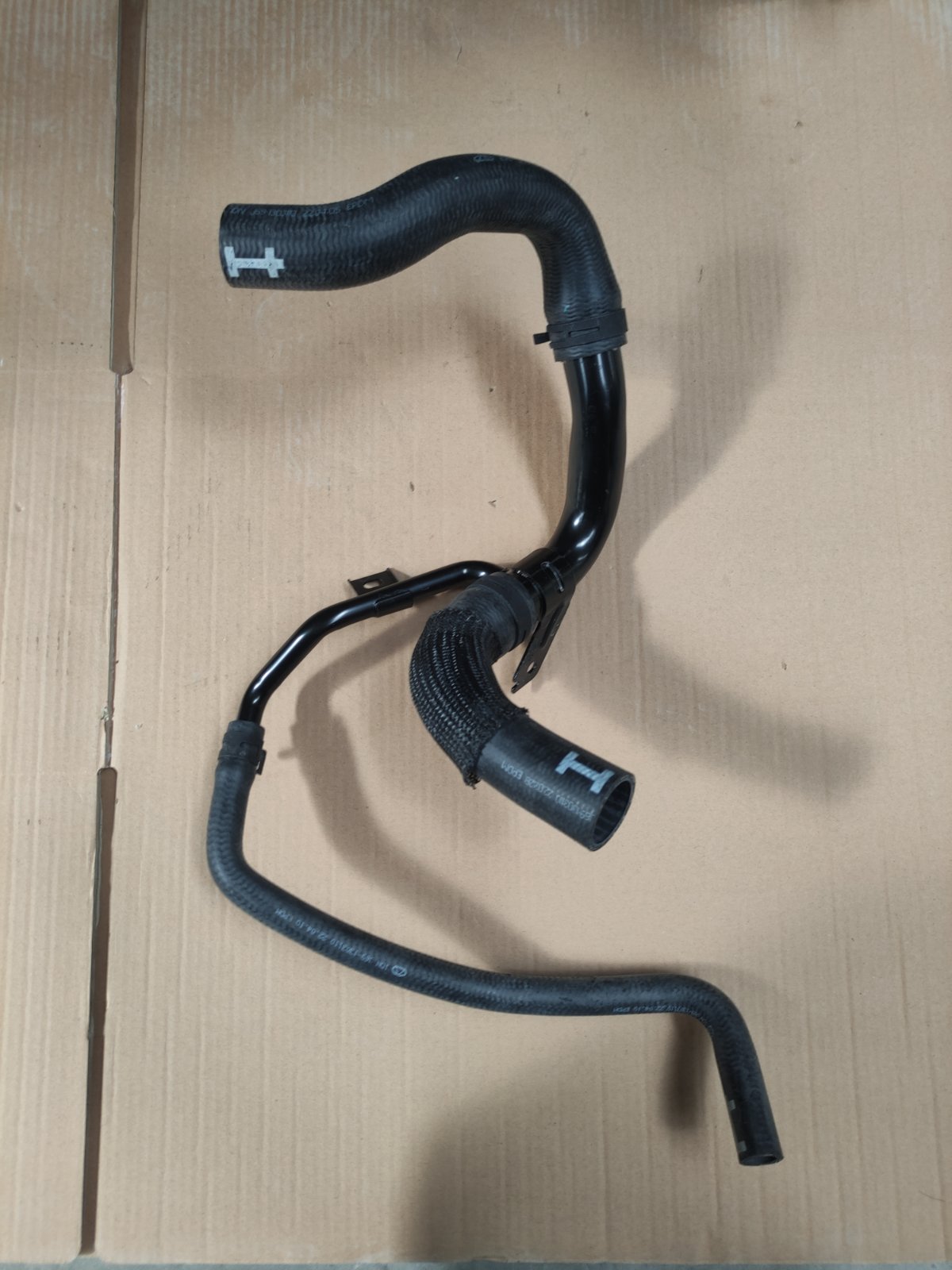 مجموعه شیلنگ پائینی رادیاتور | J69-1303110