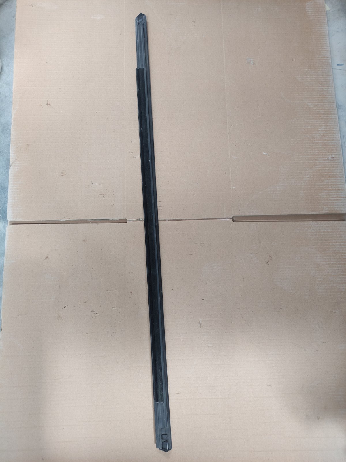 آبگیر بیرونی درب عقب راست | J15-6207020