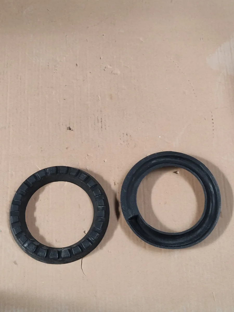 ضربه گیر بالائی فنرلول جلو | B11-2901023