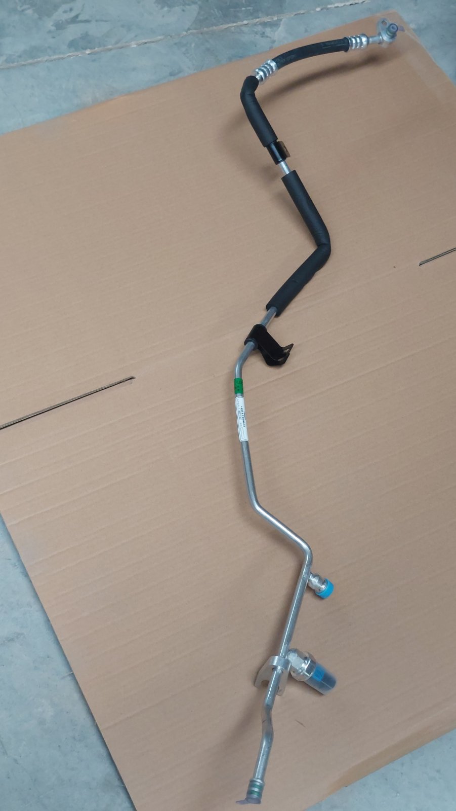 لوله کندانسور به اواپراتور | J69-8108050