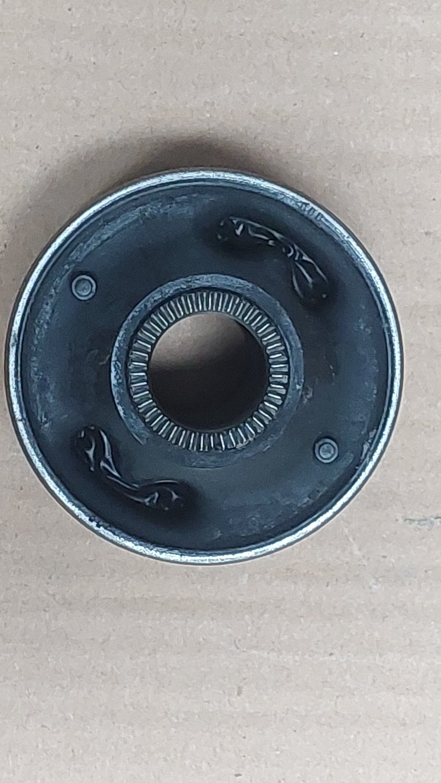 بوش عقبی طبق جلو | J69-2909070EV
