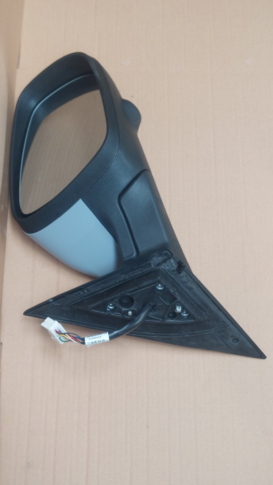 آینه جانبی راست | J68-8202020BD-DQ