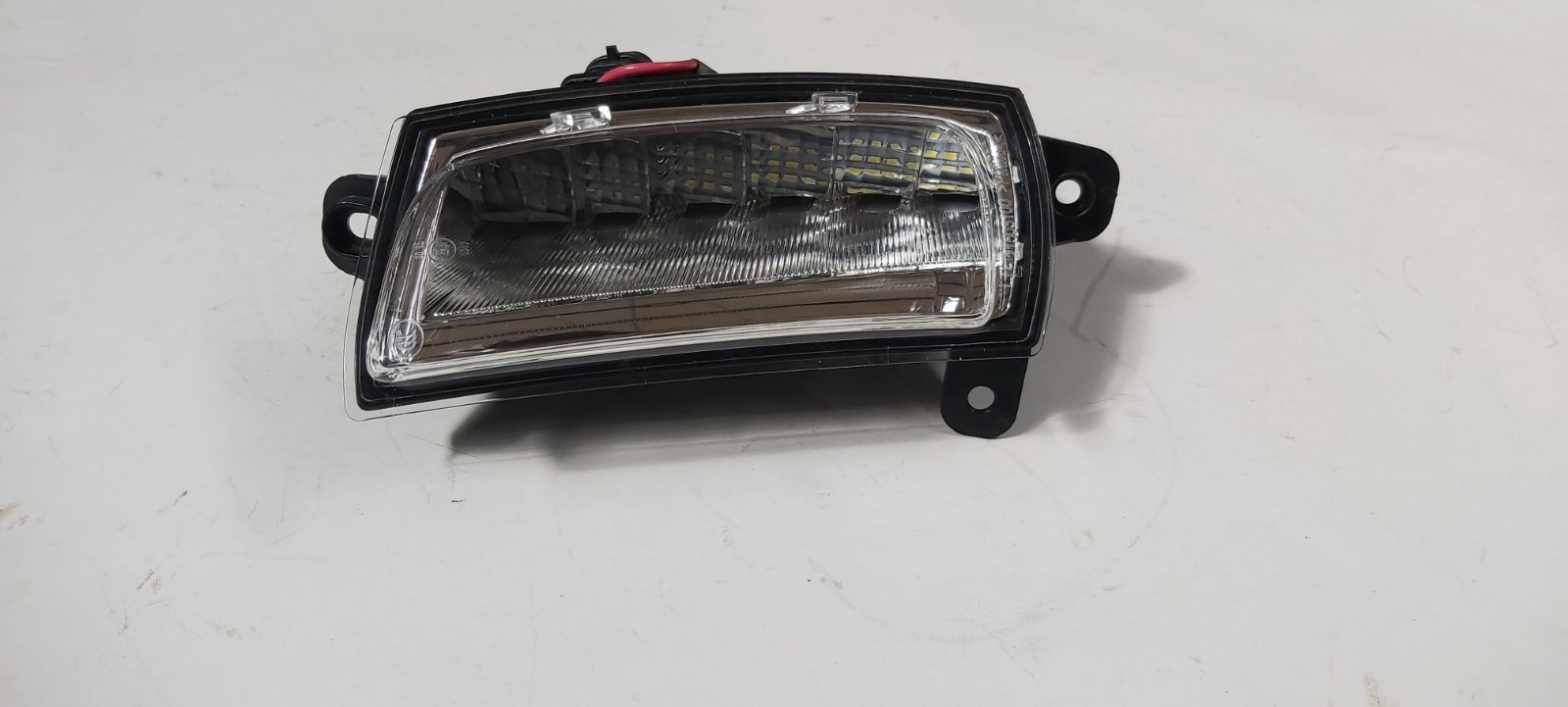چراغ رانندگی در روز چپ | J69-4499010
