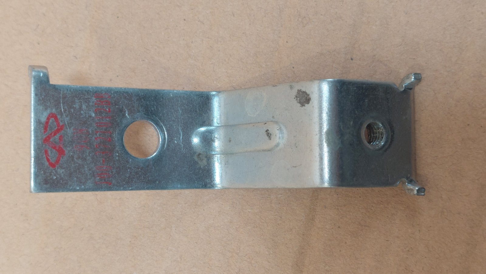 پايه نگهدارنده بوق | J00-3721012BB