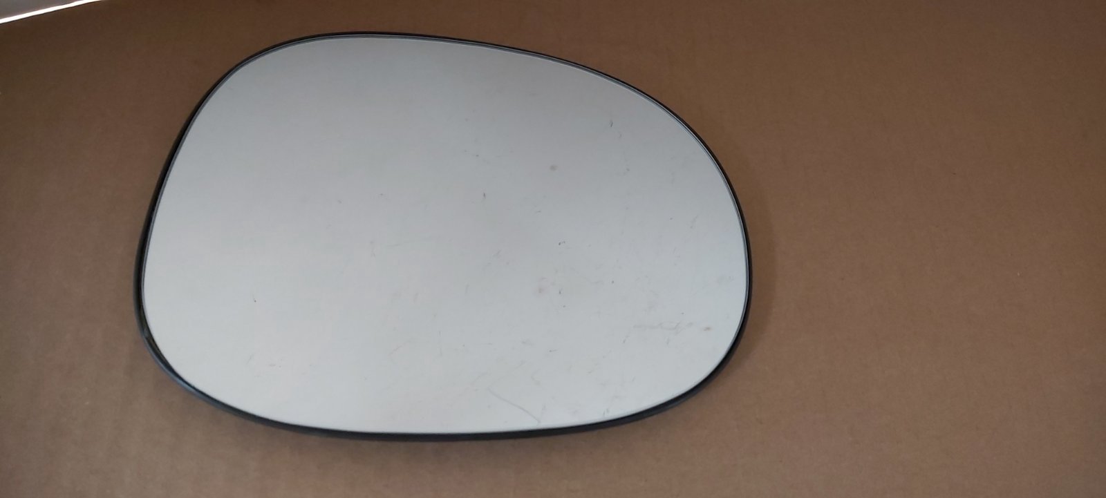 شیشه آینه جانبی راست | J00-8202130