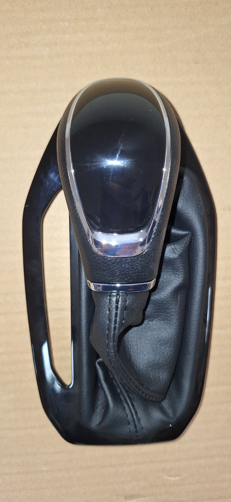 سر دسته دنده اتوماتیک با گردگیر | J69-1504520