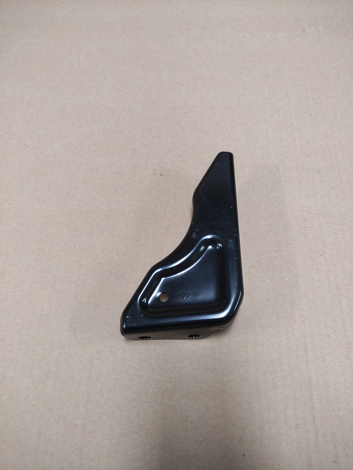 پایه سینی زیر باتری | T21-3703013