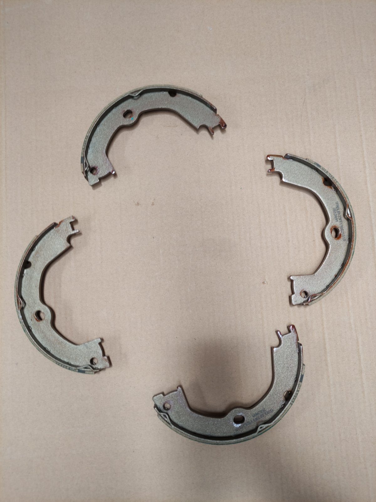 لنت کفشکی ترمزدستی | T15-6GN3502170