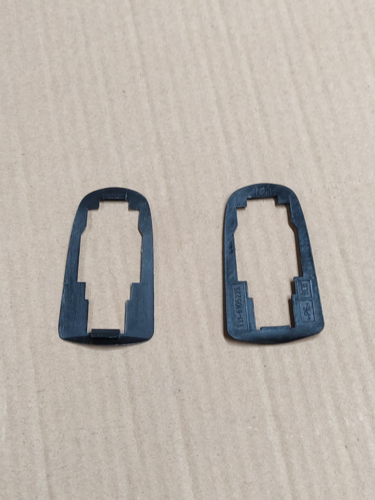 واشر قاب دستگيره بيروني درب جلو چپ | T11-6105225
