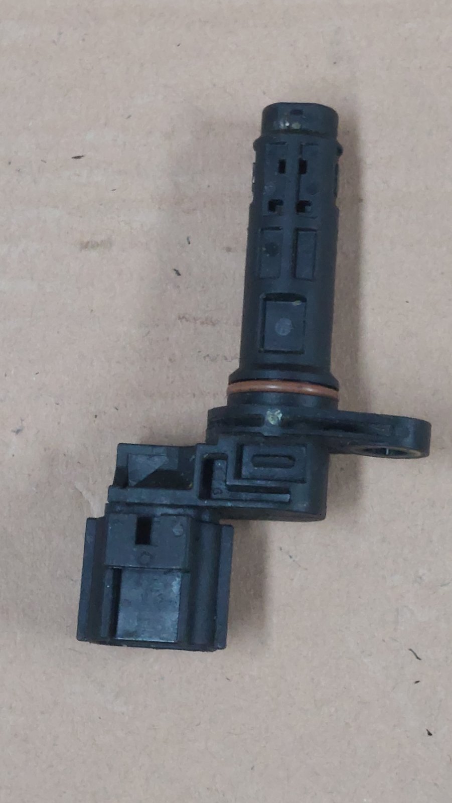 سنسور سرعت شفت خروجی گیربکس CVT