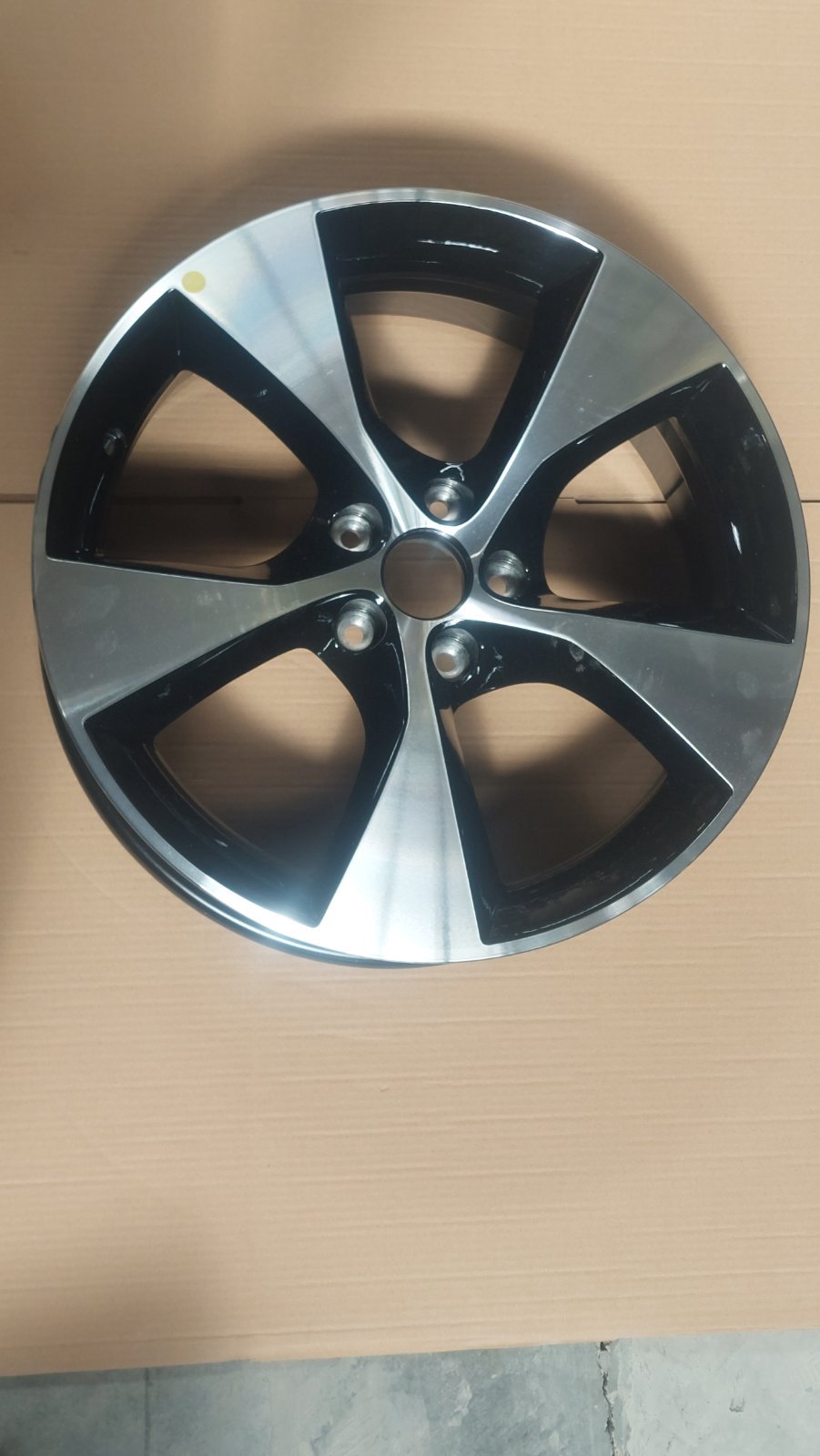 رینگ چرخ آلومینیومی | T15-3101010AC
