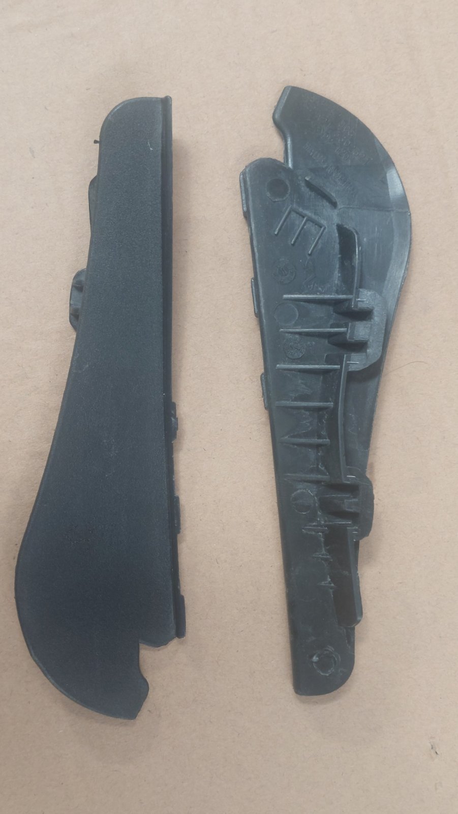 اسفنجي زير گلگير جلو چپ